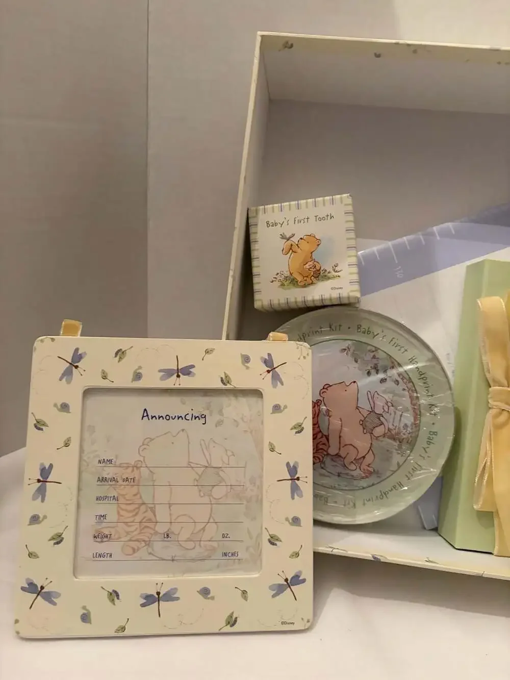 Disney Classic Winnie the Pooh Baby Keepsake Memory Gift Set